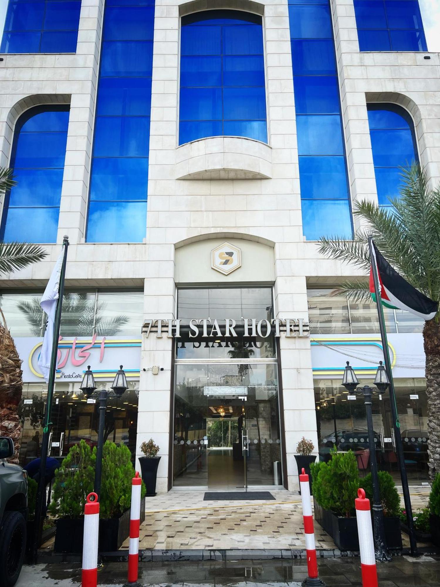 The Seventh Star Hotel Suites Amman Exteriör bild
